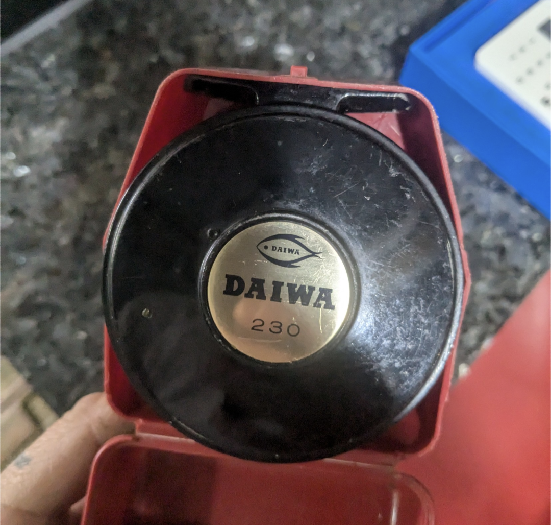 Vintage Daiwa Fly Fishing Reel with box - www.nafni.com