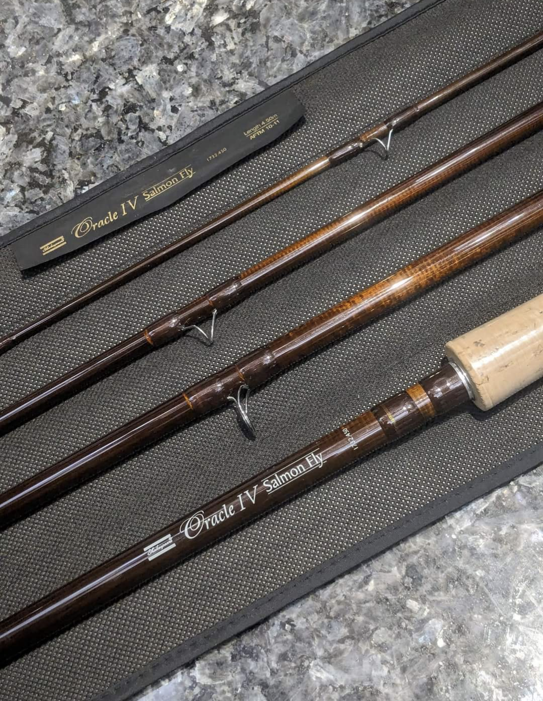 Oracle IV Salmon Fly Rod Carbon Fiber - www.nafni.com