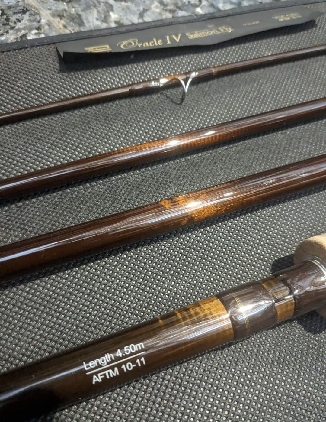 Oracle IV Salmon Fly Rod Carbon Fiber - www.nafni.com